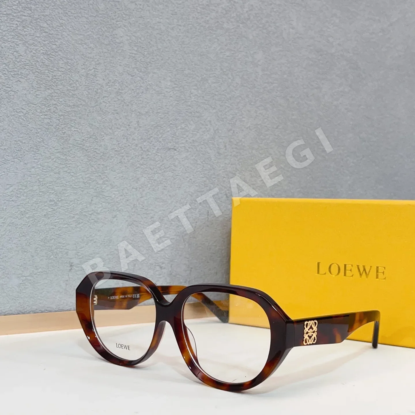 로에베 LW50104 I 선글라스 상세 이미지 5