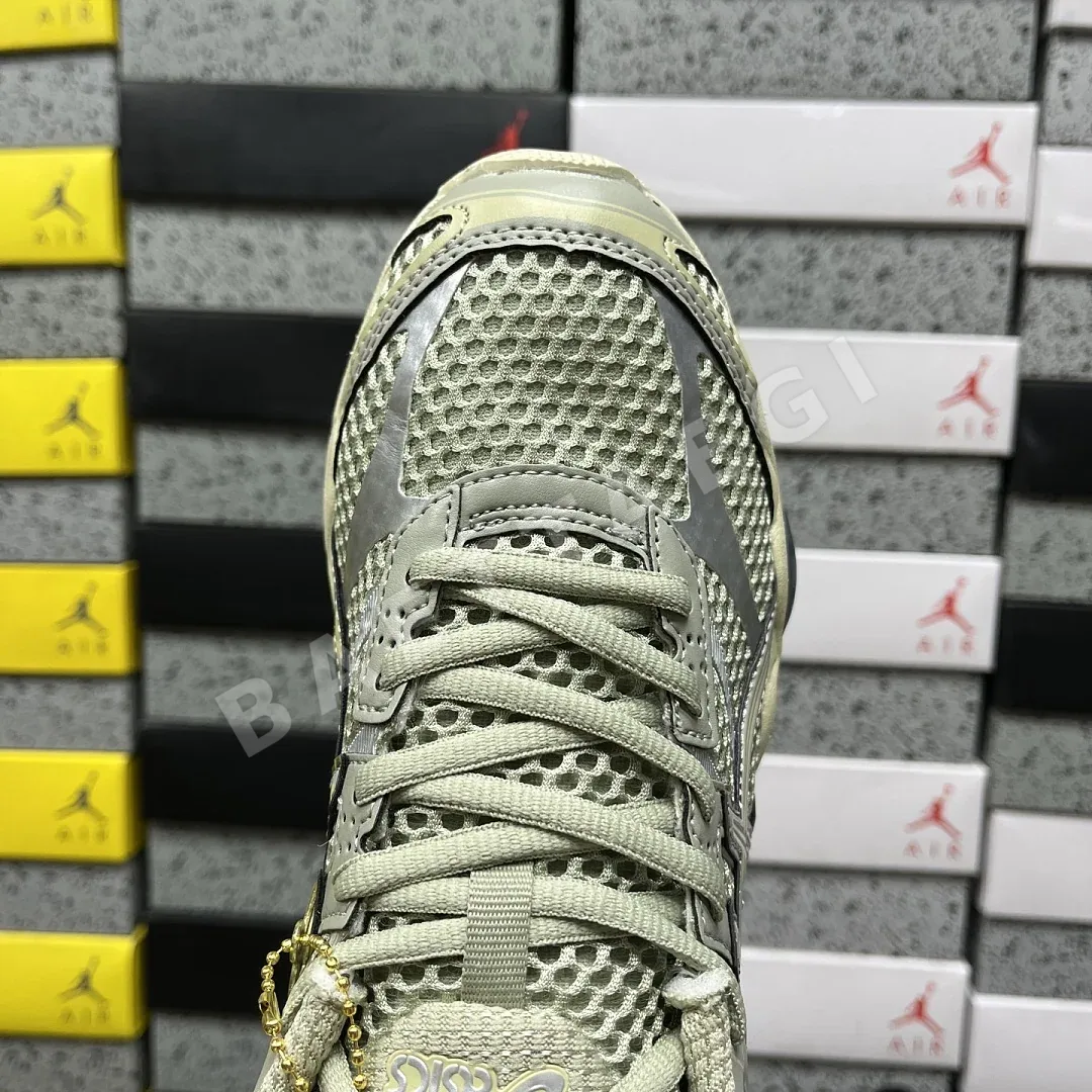 아식스 [WZ] 젤 큐뮬러스 16 1203A733-300 200409 Asics Gel-Cumulus 16 Dried Leaf Green 상세 이미지 5