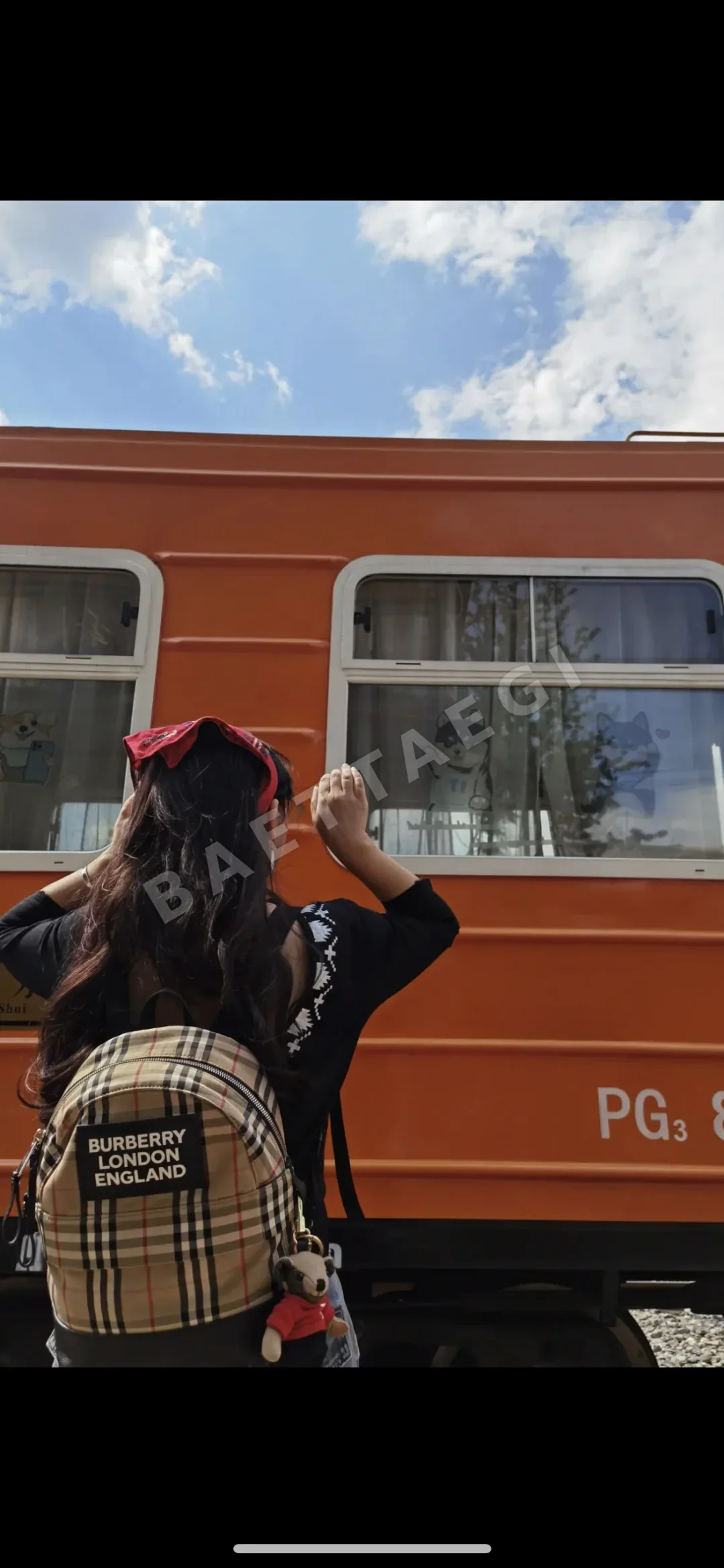 버버리 소가죽 체크 백팩 상세 이미지 7