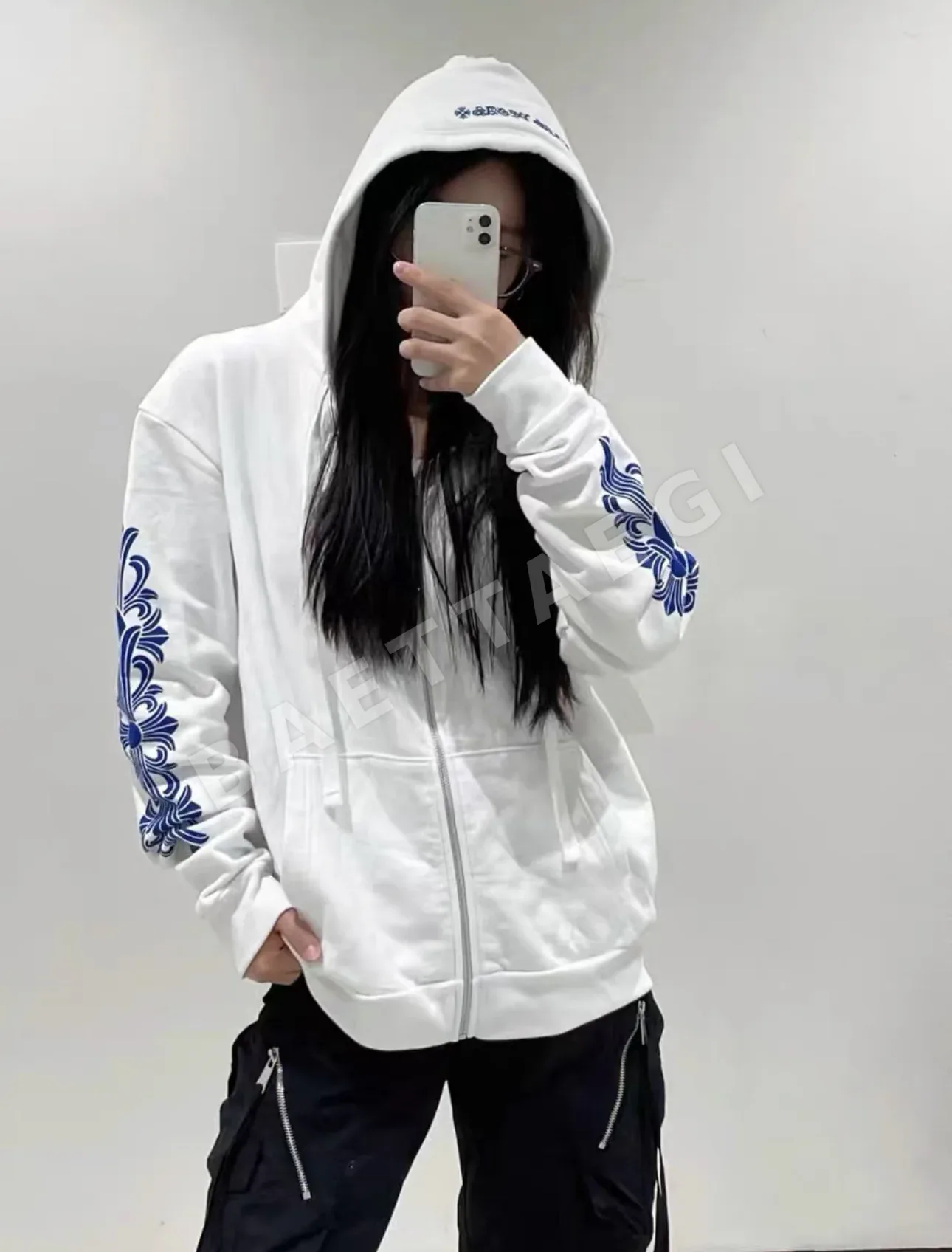 크롬하츠 꽃무늬 소매 지퍼 후드 남성의류 상세 이미지 5