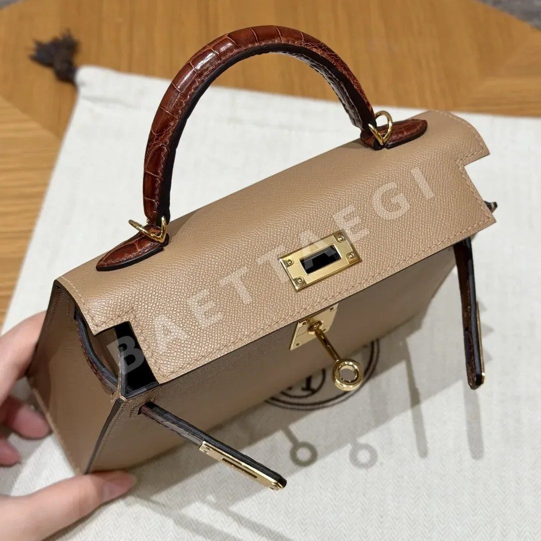 에르메스 미니 켈리 2 악어가죽 가방 상세 이미지 4