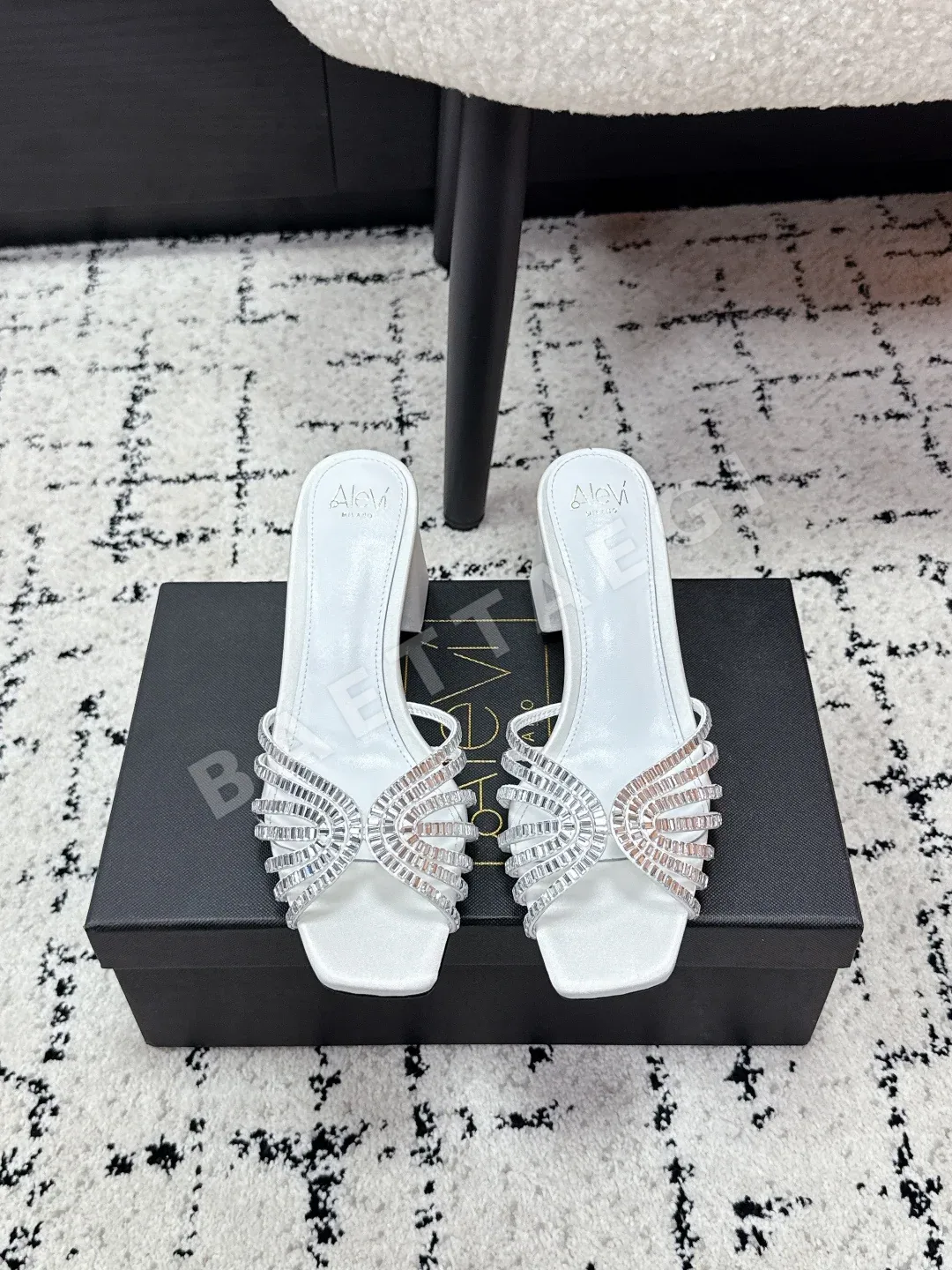 알레비 스트랩 하이힐 뮬 42242