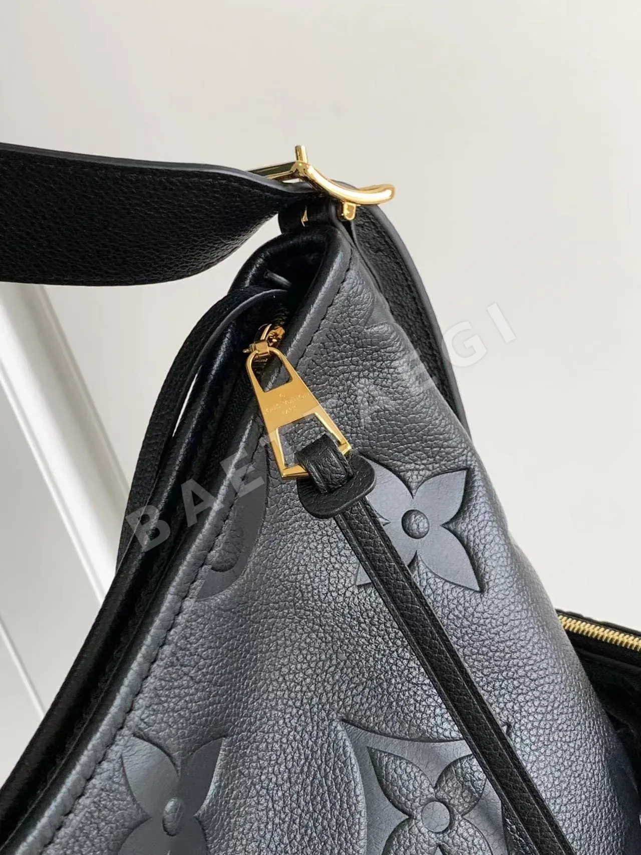 루이비통 M46289 캐리올 핸드백 미디엄 모노그램 앙프렝뜨 상세 이미지 6
