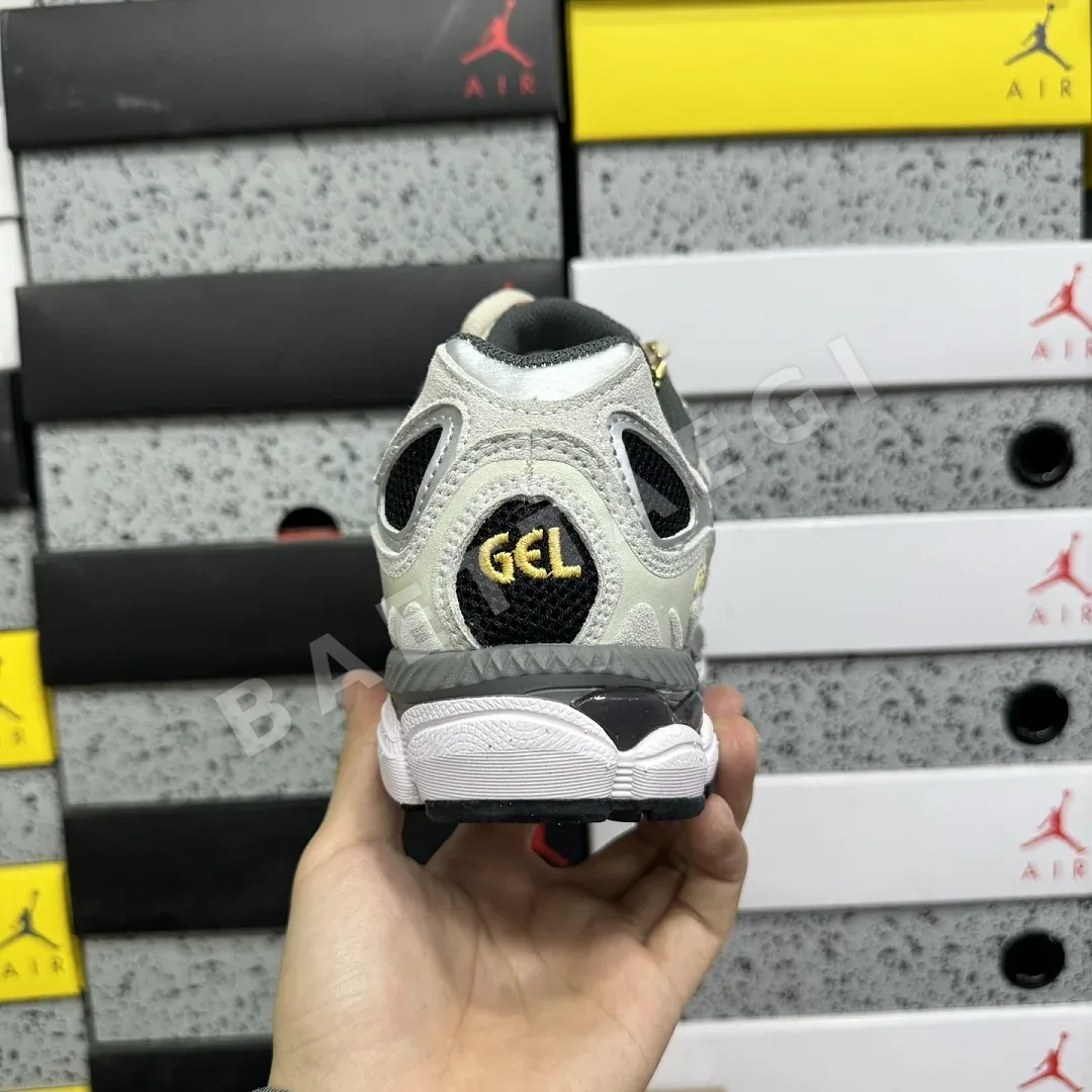 아식스 [WZ] 젤 NYC 1201A789-001 200385 Asics Gel-NYC Black Clay Grey 상세 이미지 4