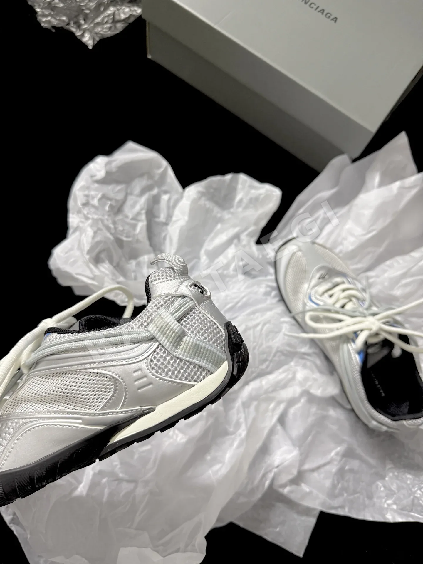 발렌시아가 메시 챙키 스니커즈 상세 이미지 7