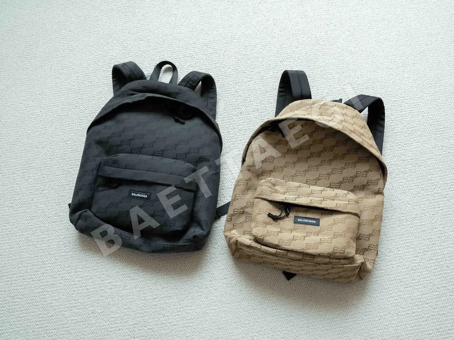 발렌시아가 모노그램 로고 지퍼 캔버스 백팩 186721