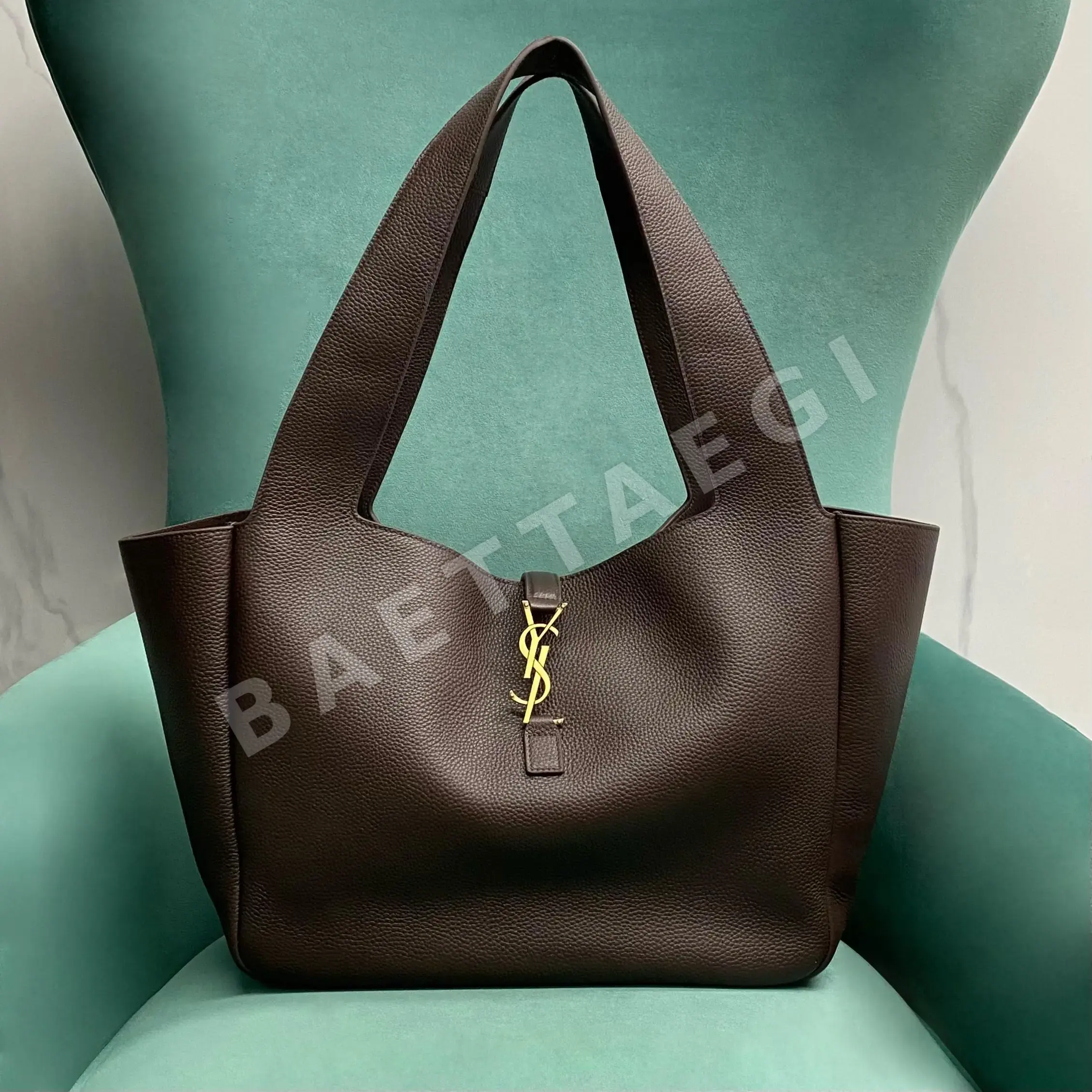 생로랑 라이트 커피 YSL Bea 가방 763435