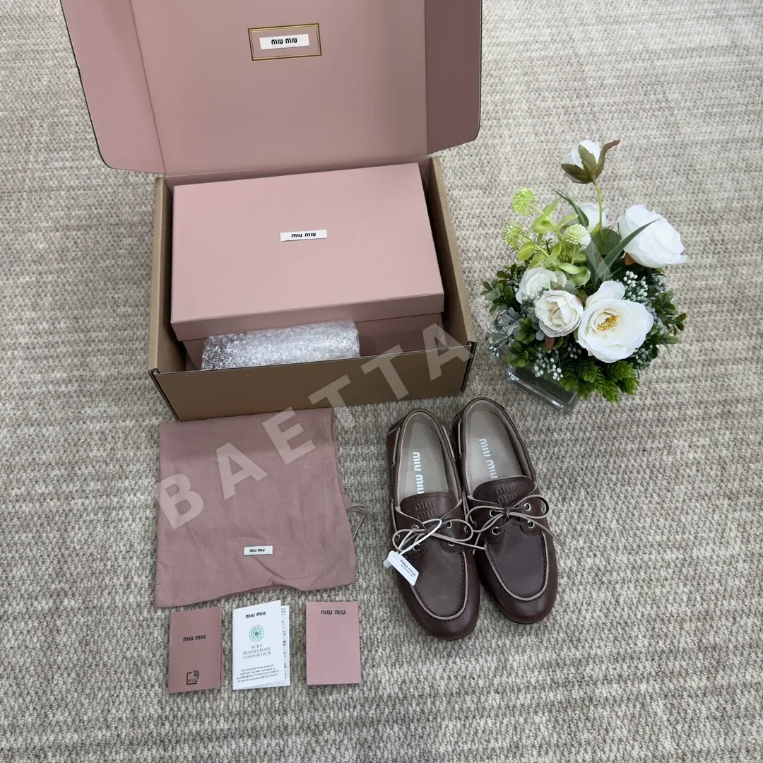 미우미우 레이스업 보트슈즈 신발 94148