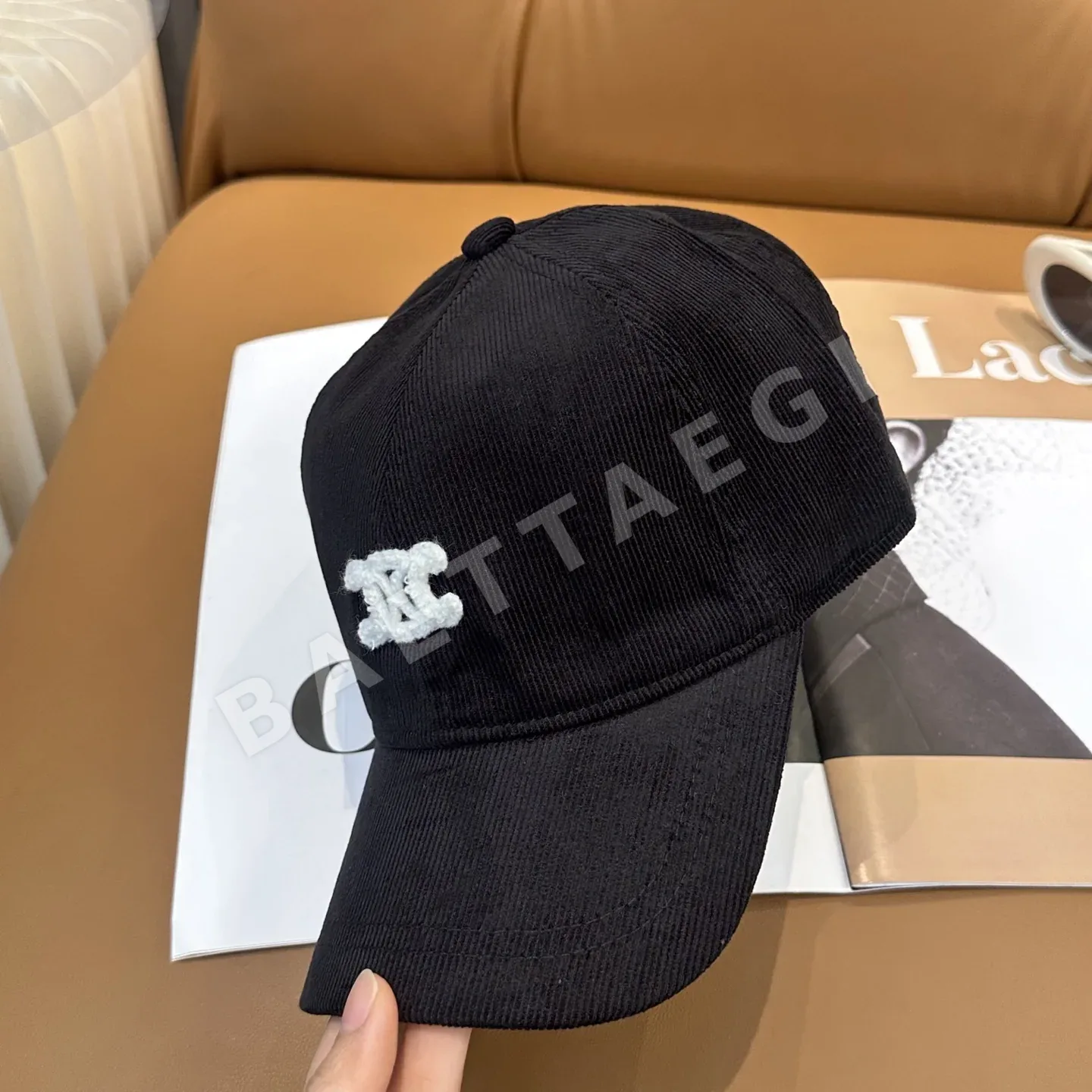 셀린느 개선문 자수 코듀로이 베이스볼 캡 상세 이미지 2