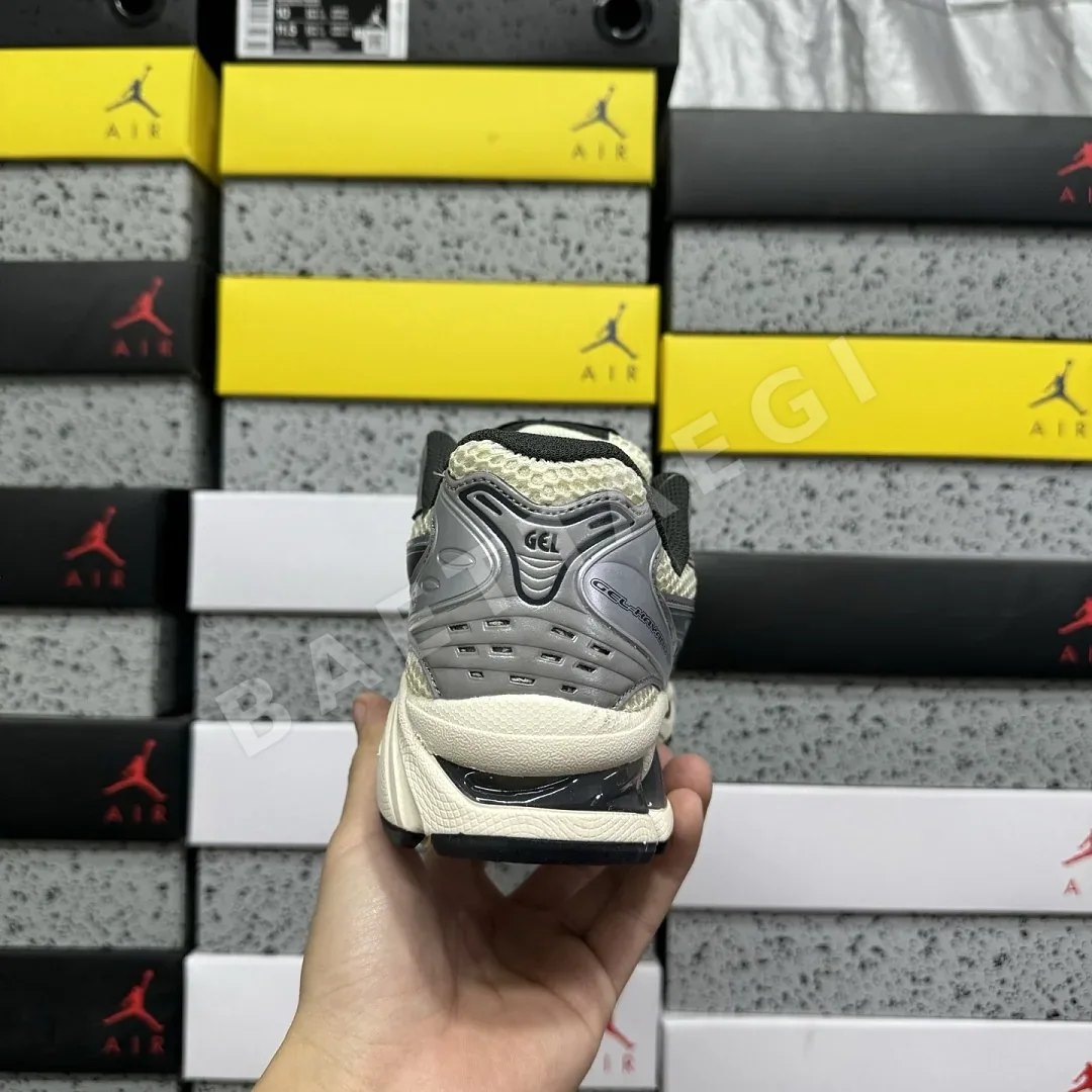 아식스 [LZ] 젤 카야노 14 1203A537-250 200558 Asics Gel-Kayano 14 Oyster White Steeple 상세 이미지 8