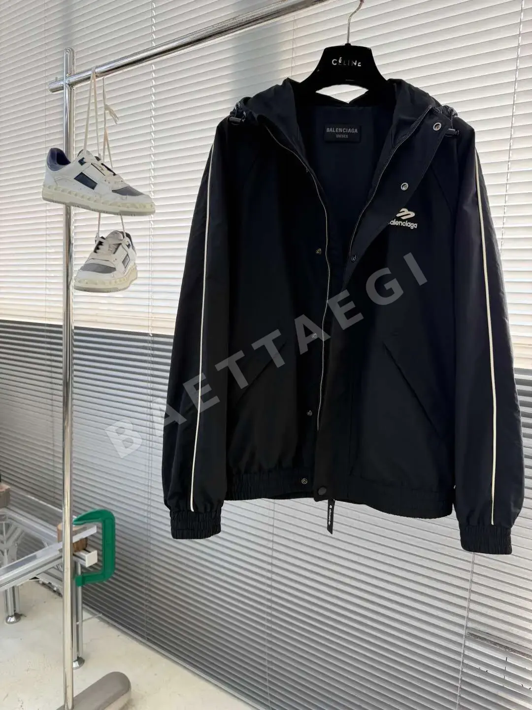 발렌시아가 남성 자켓 상세 이미지 2