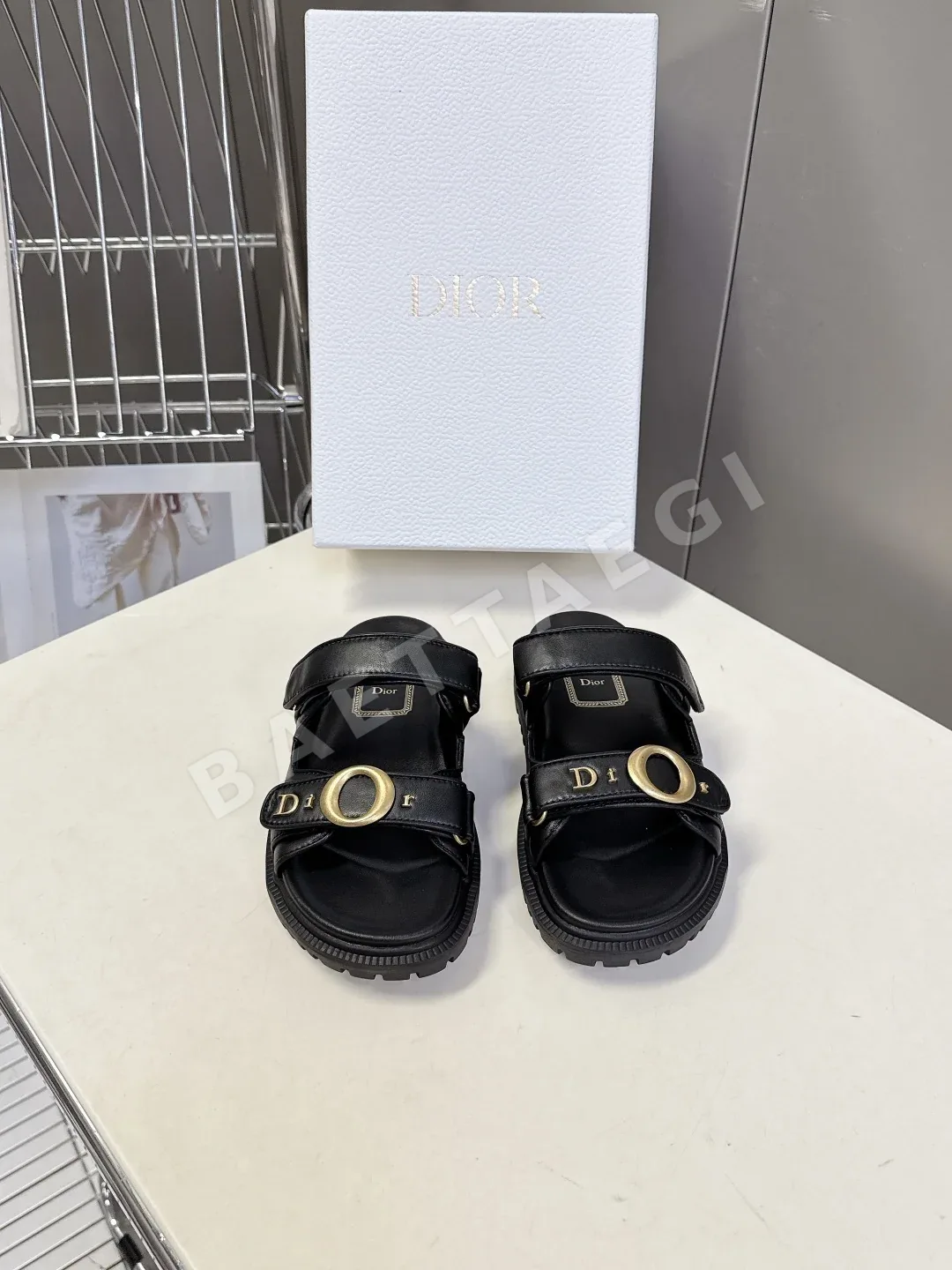 디올 벨크로 리본 샌들 98545