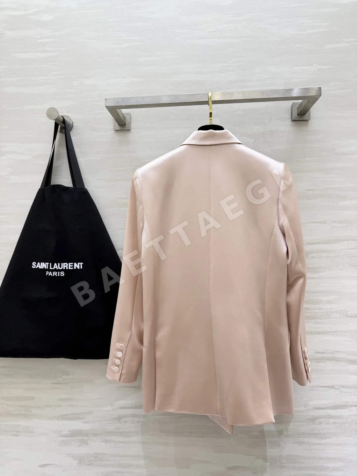 생로랑 새틴 더블브레스티드 여성 자켓 상세 이미지 7