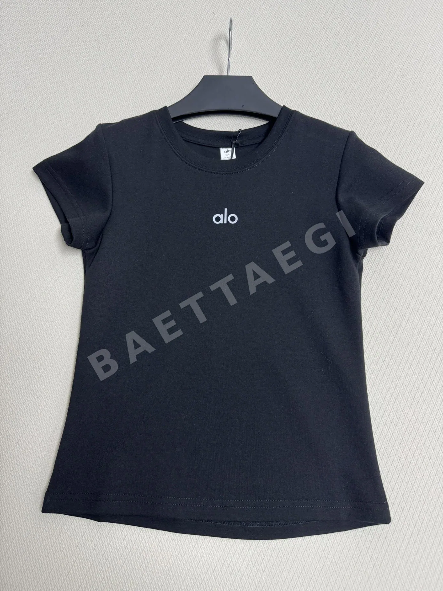 알로 여성 라운드넥 반팔 티셔츠 상세 이미지 3