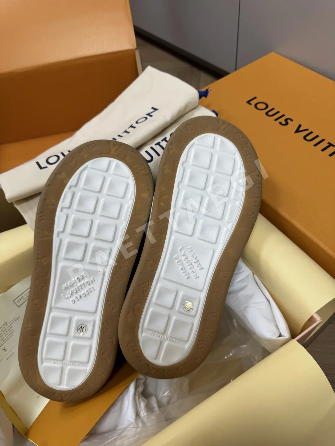 루이비통 LV 26 뉴틸티드 레트로 스케이트보드 신발 상세 이미지 6