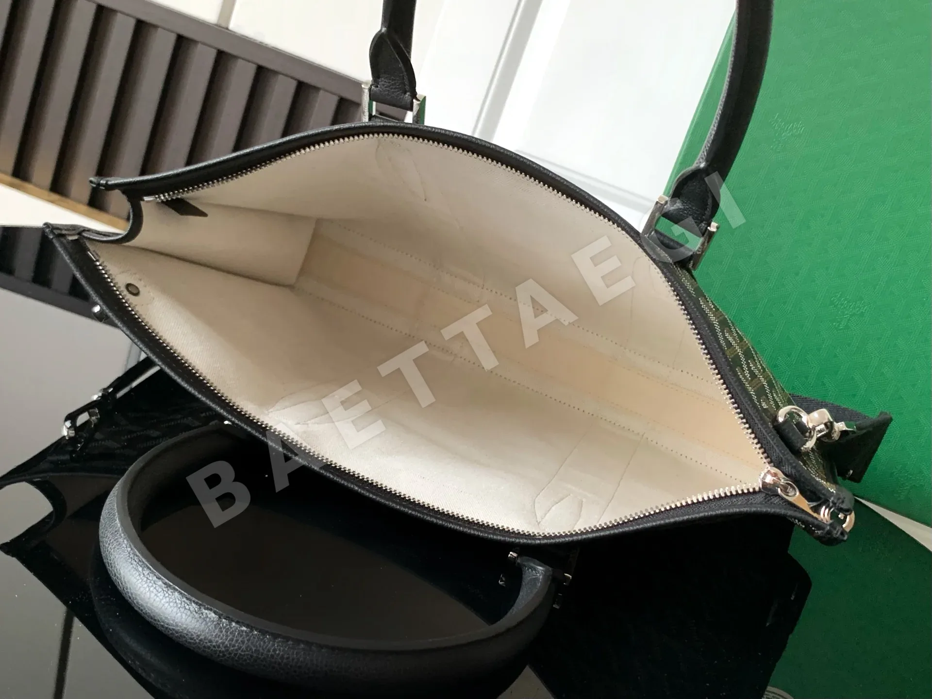 고야드 몰반 브리프케이스 가방 상세 이미지 8