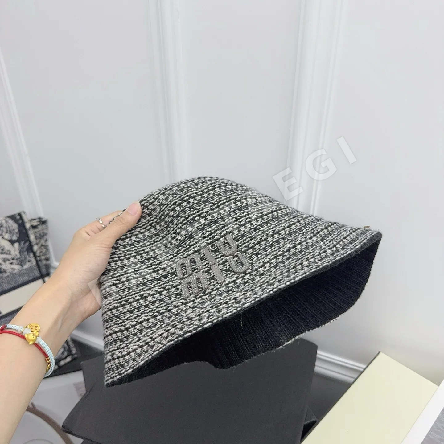 미우미우 모자 80905 Miu Miu Cap 상세 이미지 3