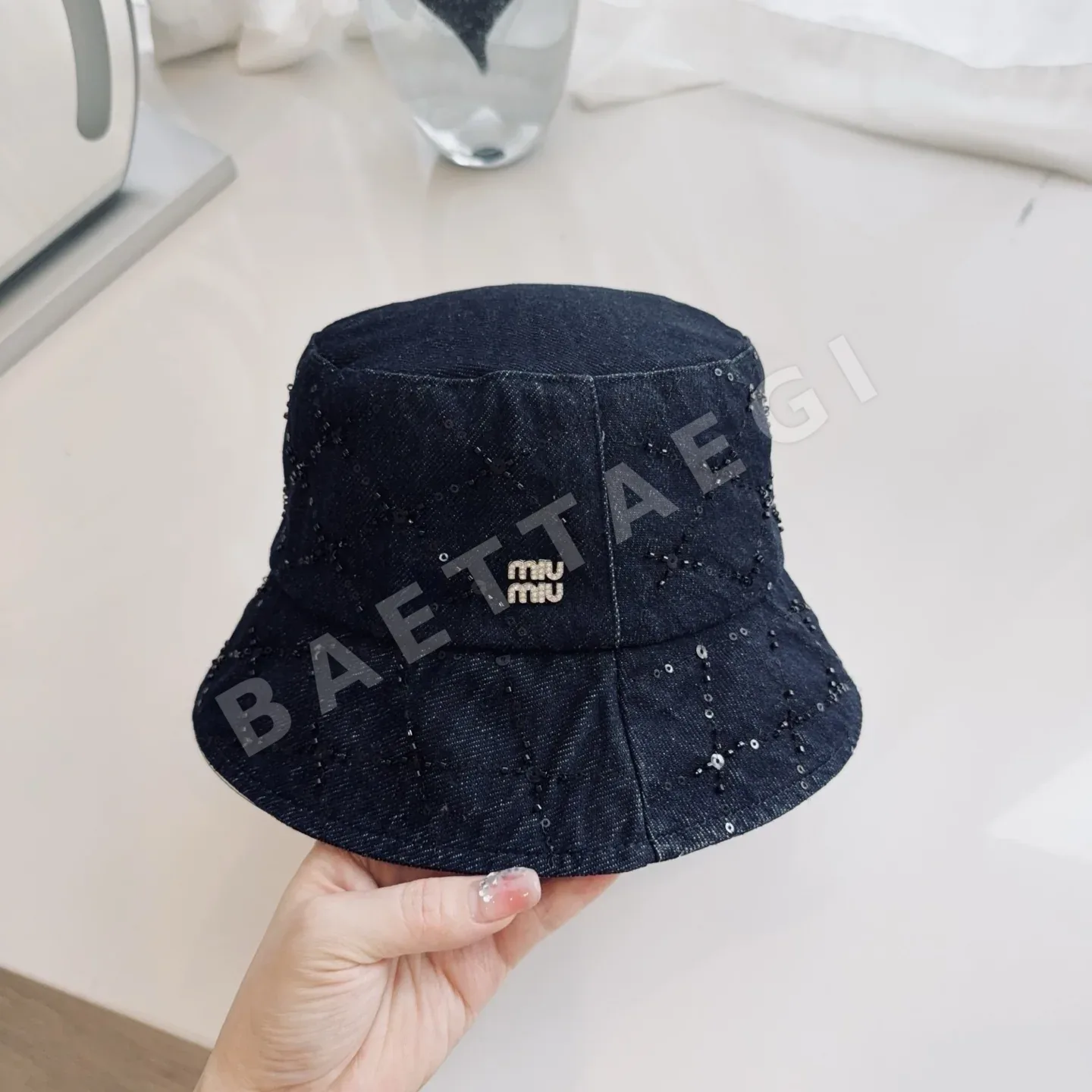 미우미우 헤비 비즈 체크 다크 데님 베이스볼 캡 상세 이미지 2