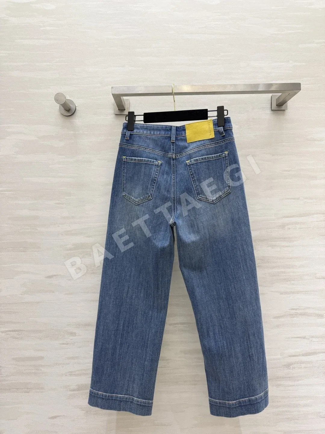 프라다 라이트워시 크롭 와이드 레그 여성 바지 상세 이미지 5