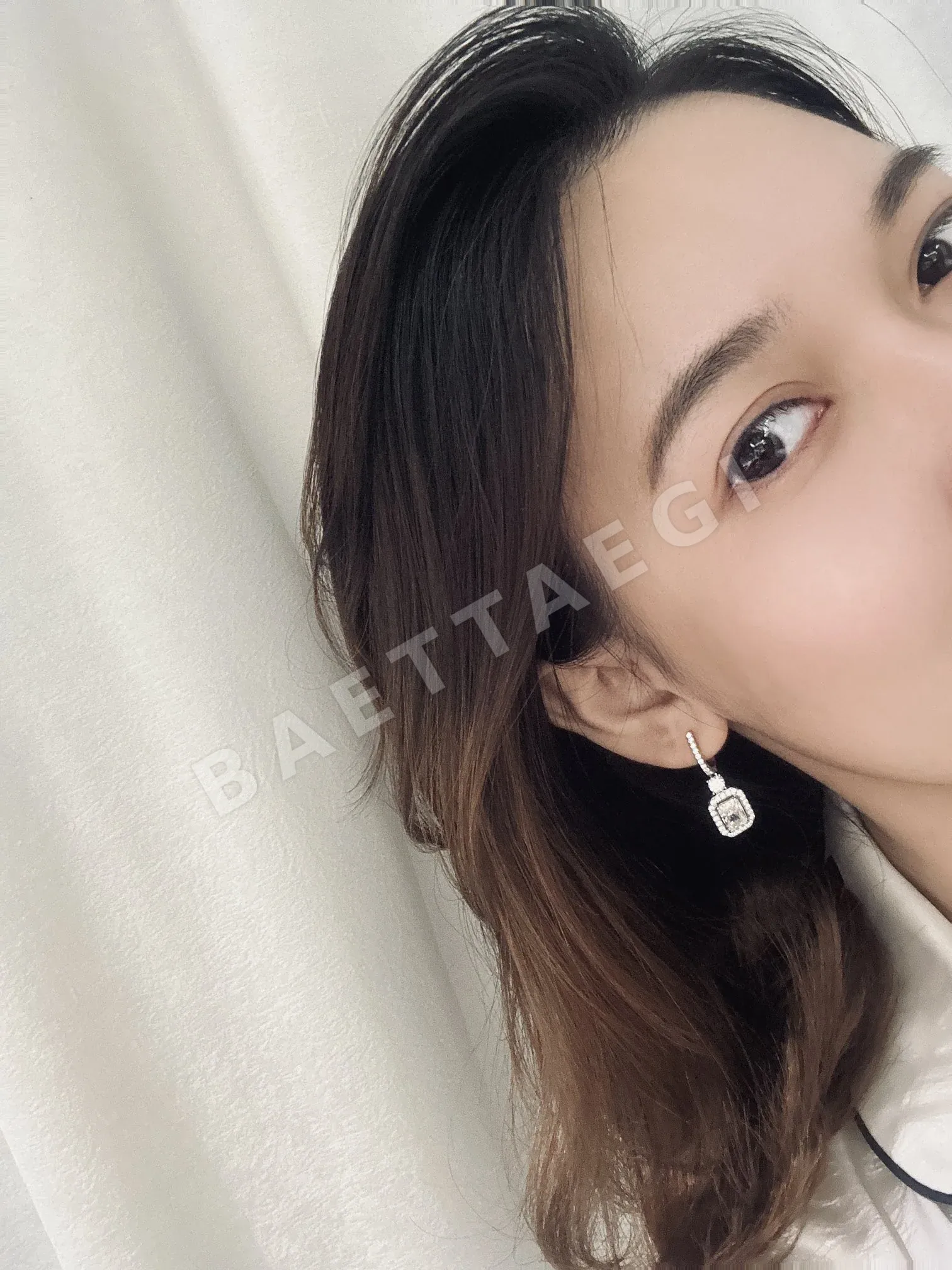 해리윈스턴 모조 다이아몬드 4 색상 스털링실버 귀걸이 상세 이미지 2