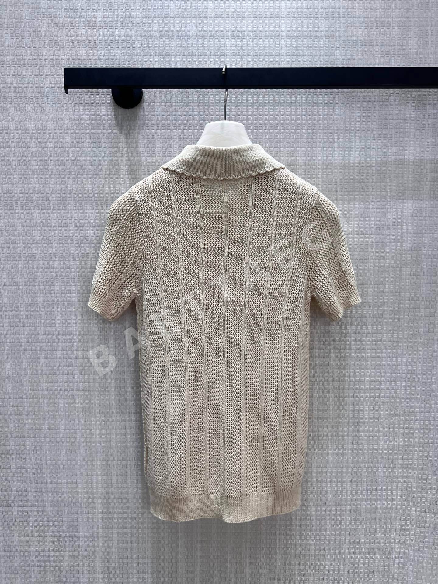 발렌티노 크리미 살구색 폼폼 장식 여성 반팔 스웨터 상세 이미지 8