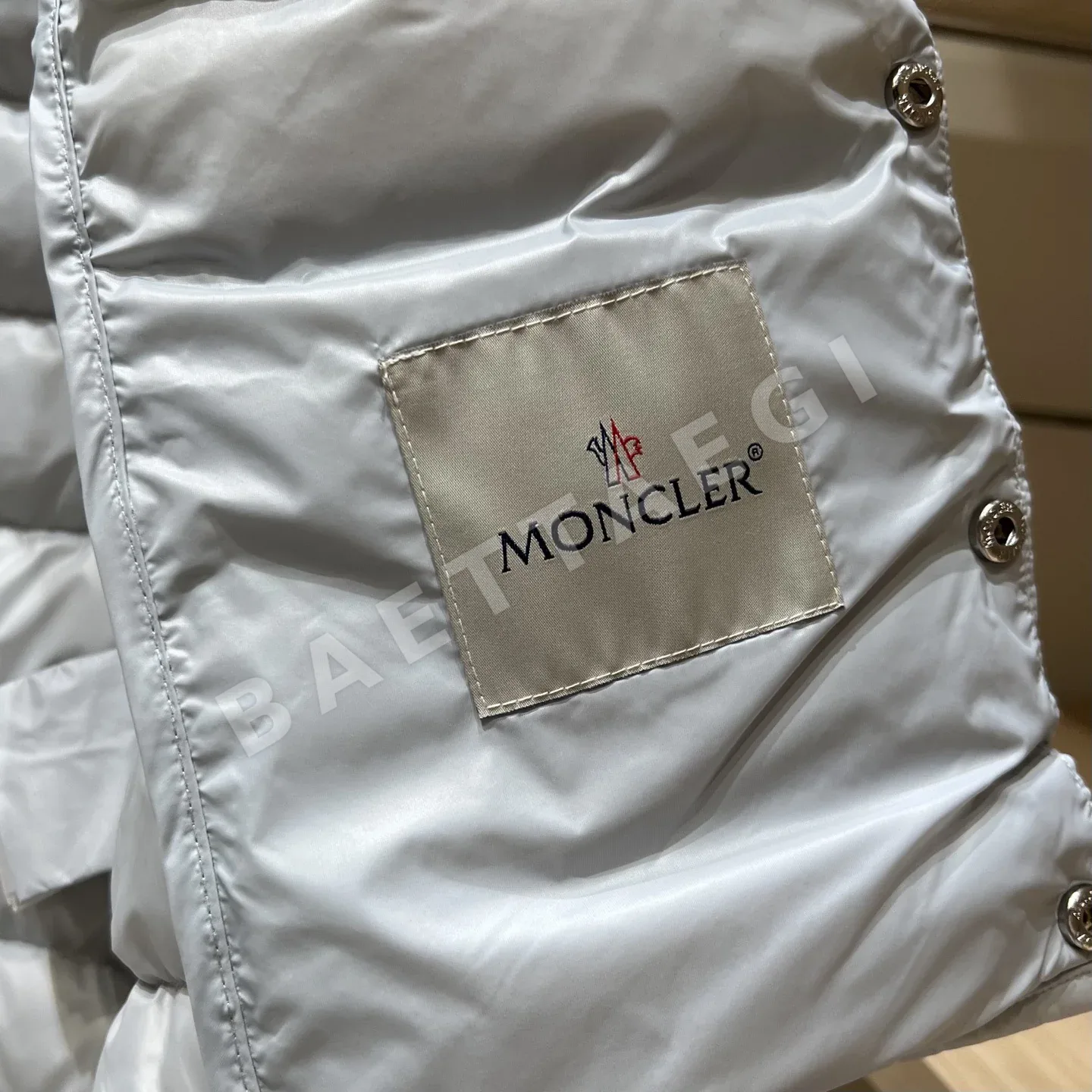 몽클레르 여성 아동 접이식 다운 조끼 상세 이미지 18
