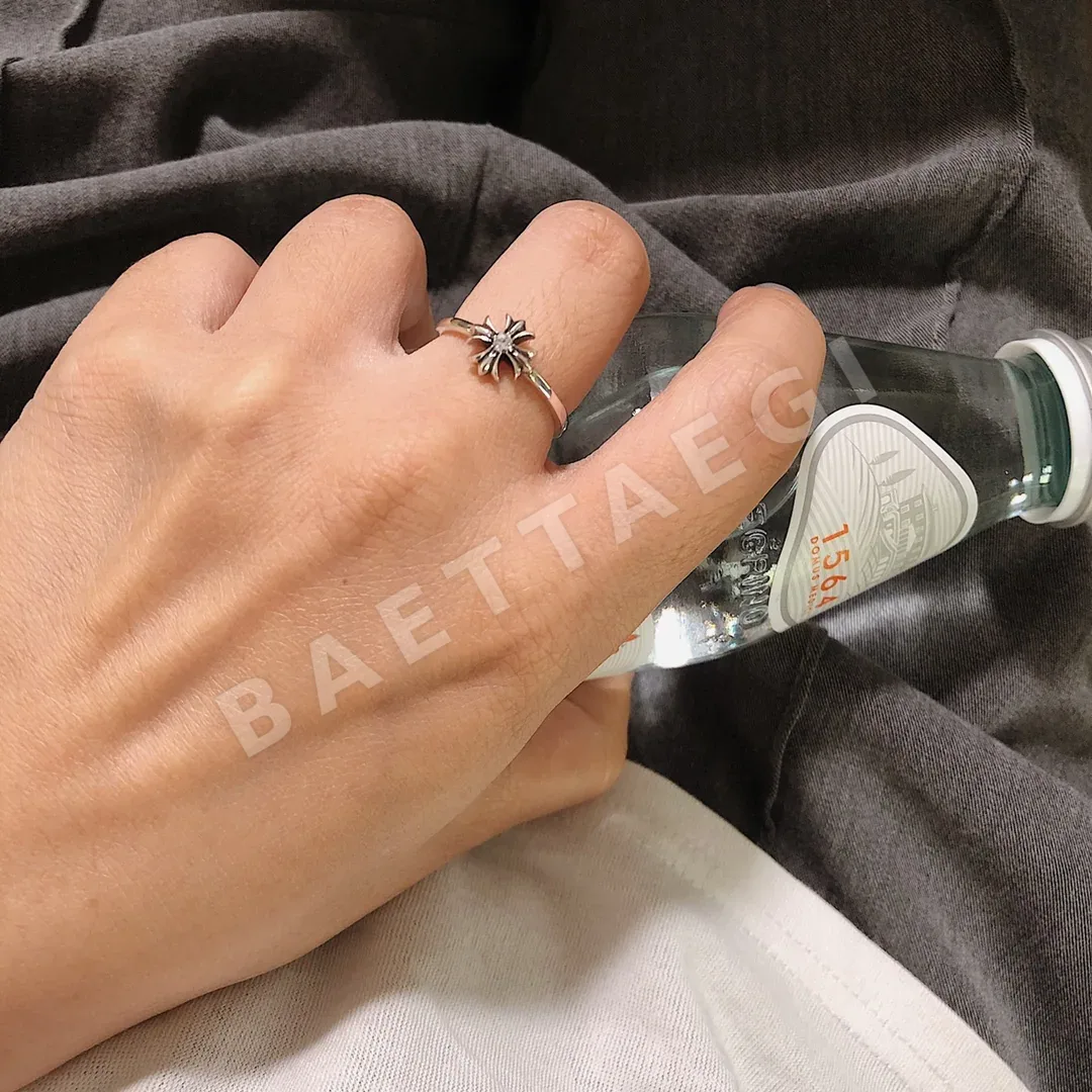 크롬하츠 크로스 플라워 스몰 바 반지 상세 이미지 8