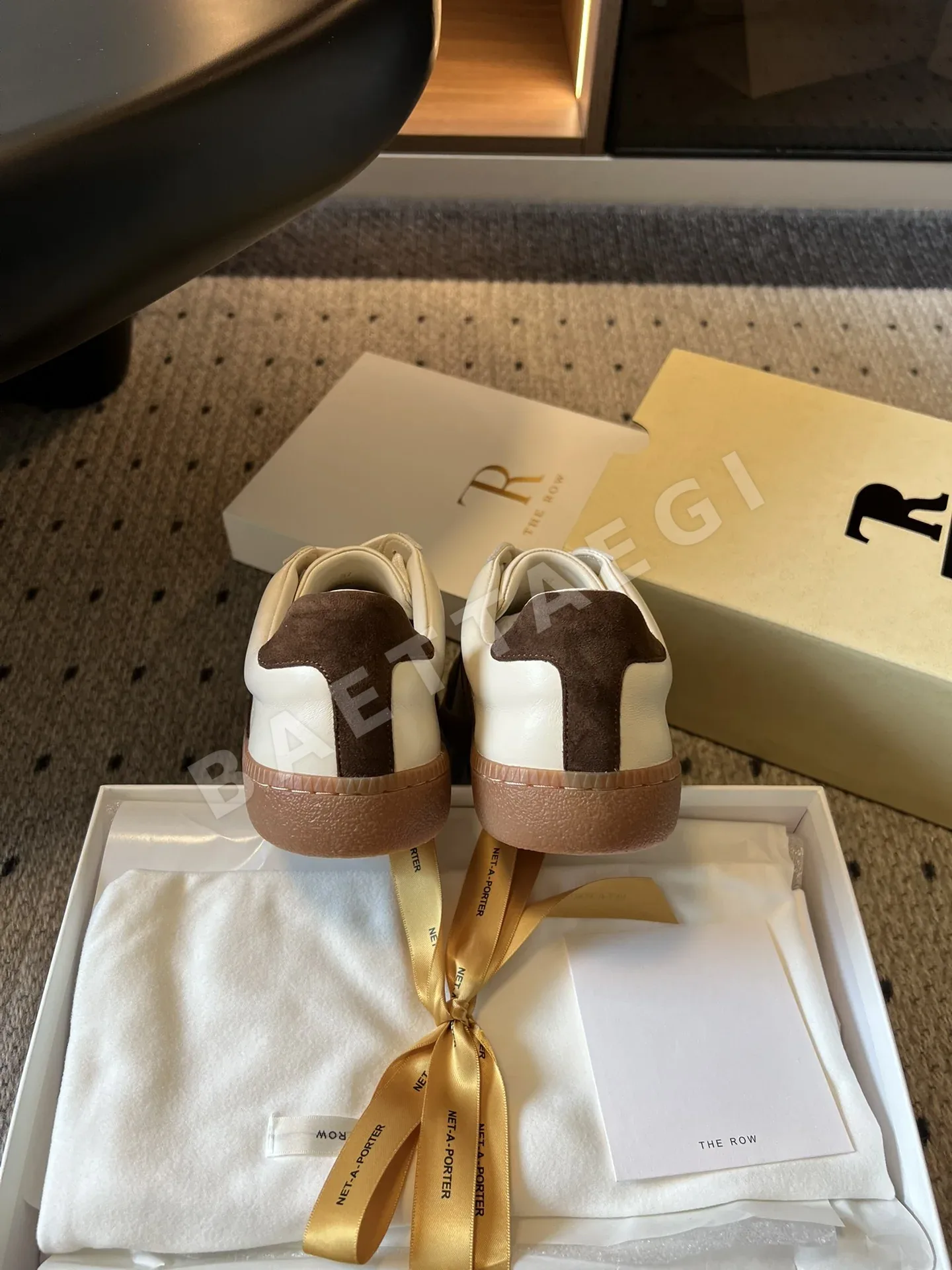 더로우 레트로 소가죽 스웨이드 트레이닝 슈즈 상세 이미지 9