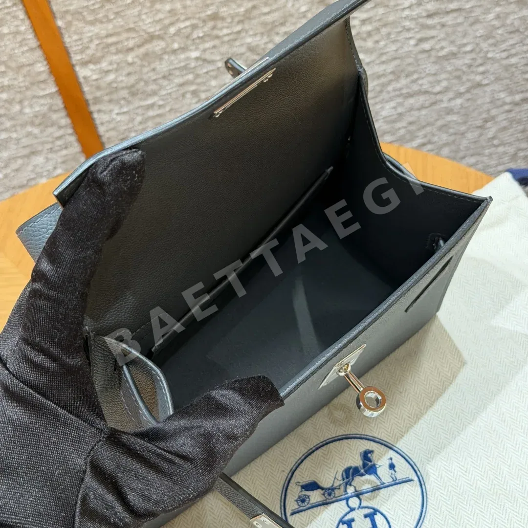 에르메스 켈리백 20 더스티 그레이 실버 하드웨어 상세 이미지 3