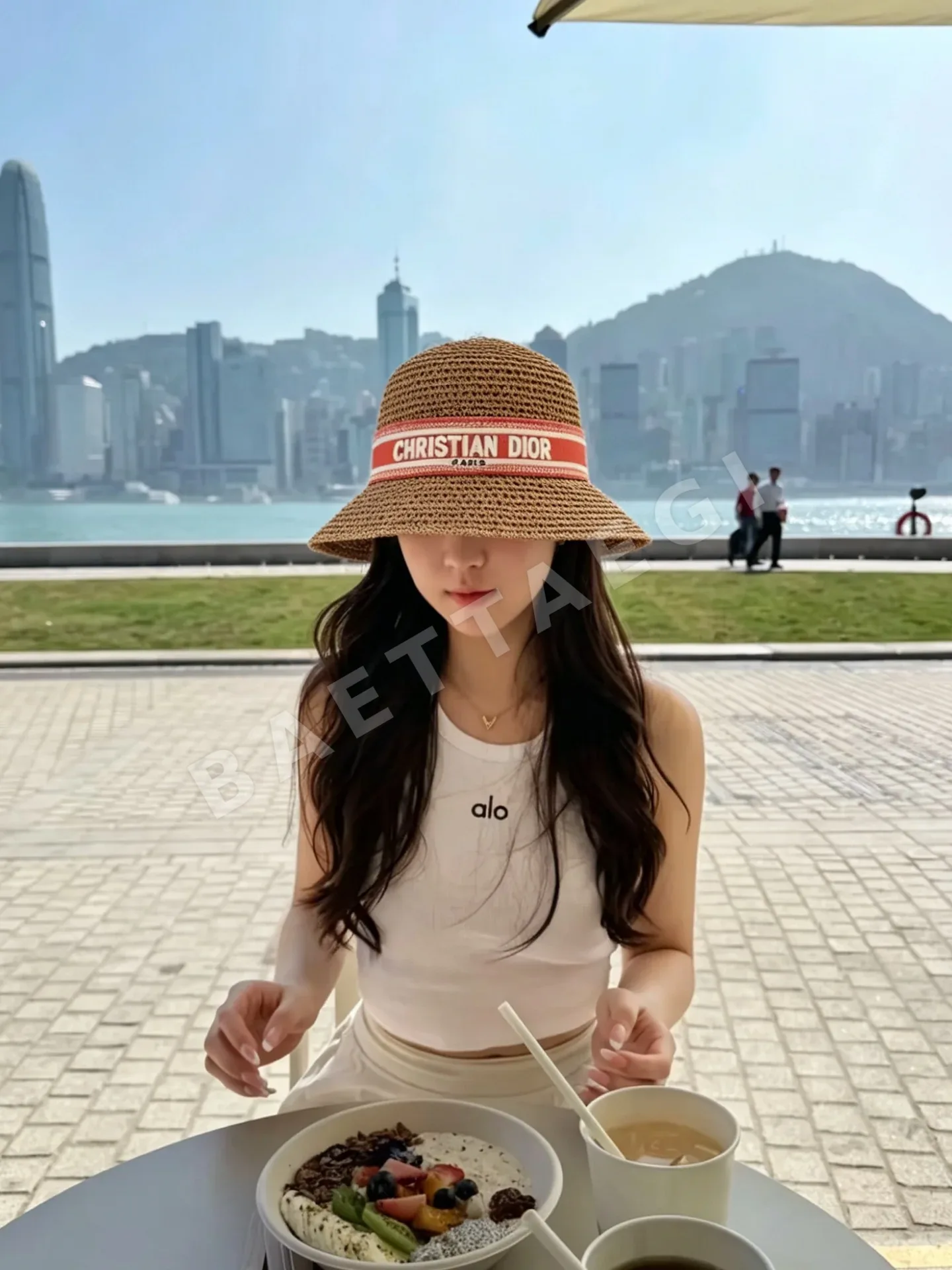 디올 부티크 자수 L자 로고 버킷 햇 119980