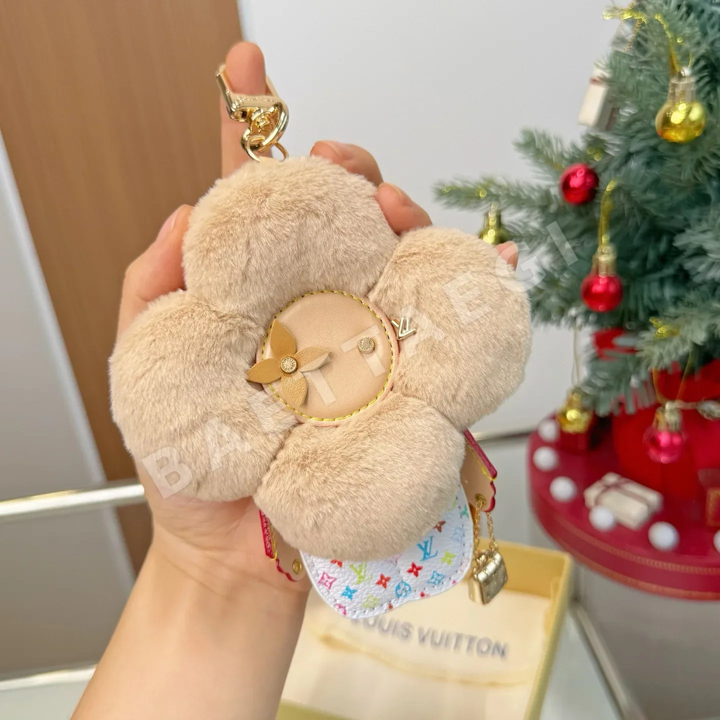 루이비통 비비앙 모노그램 키링 12 컬러 상세 이미지 4