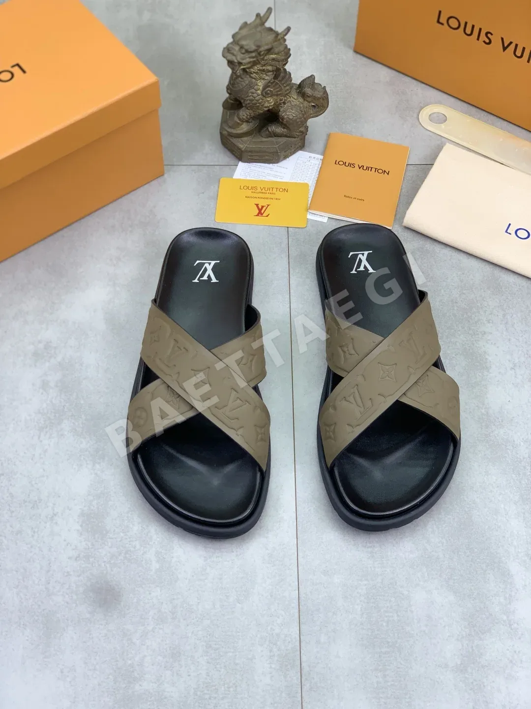 루이비통 송아지가죽 슬리퍼 상세 이미지 2