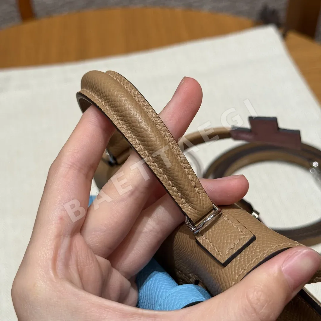 에르메스 켈리돌 백 밀크티 실버 하드웨어 가방 상세 이미지 5