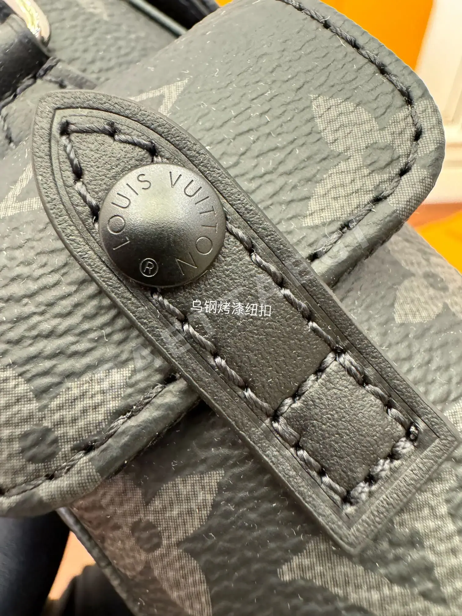 루이비통 M82769 가죽 가방 상세 이미지 6