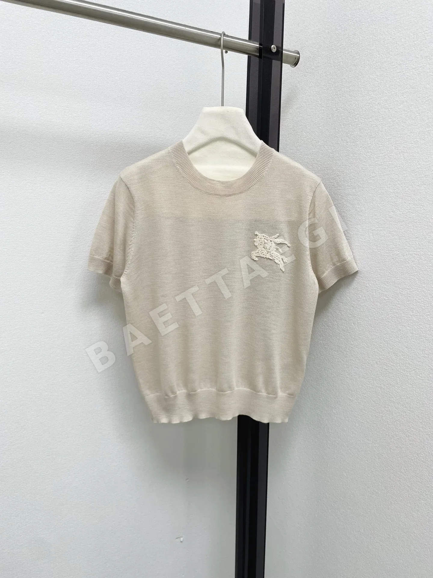 버버리 크루넥 반팔 티셔츠 상세 이미지 3