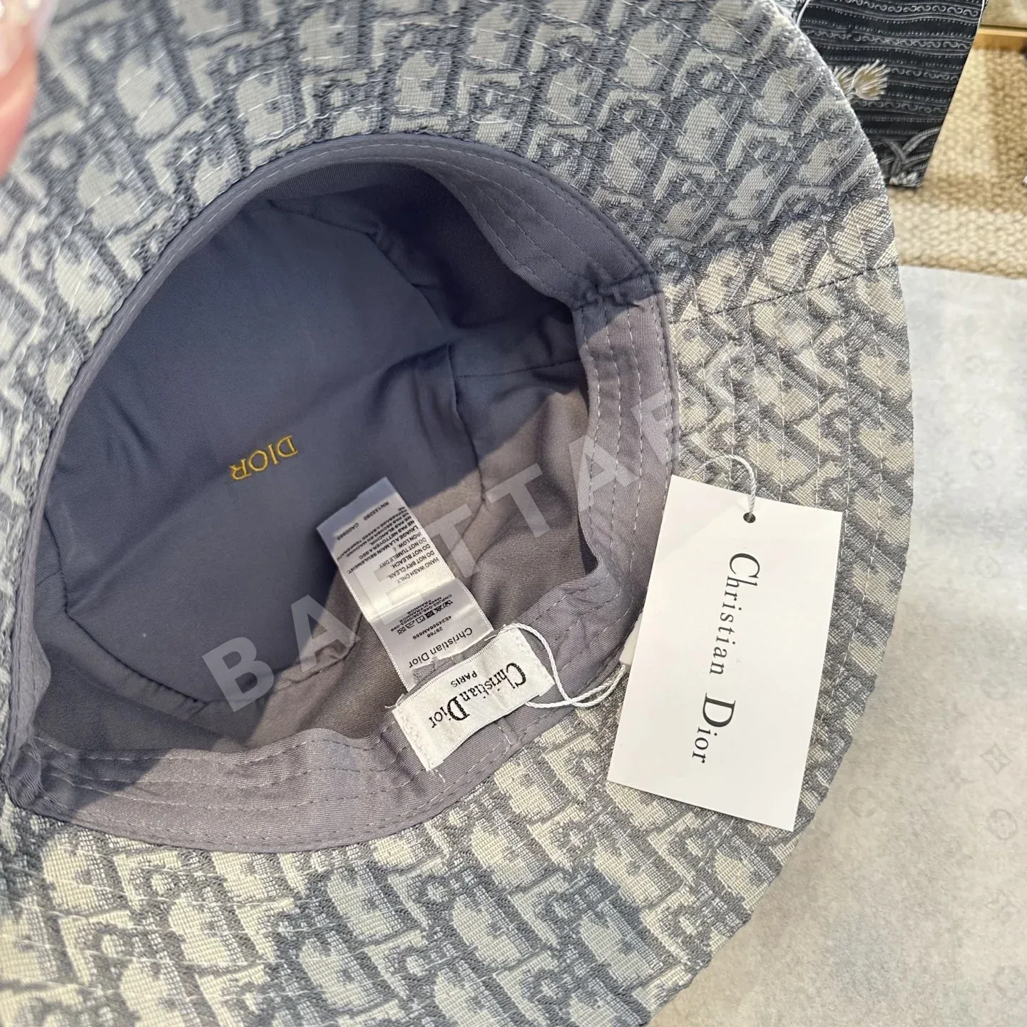 디올 로고 자수 버킷햇 모자 상세 이미지 8
