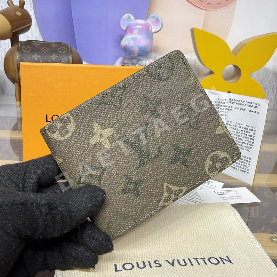 루이비통 모노그램 서플러스 그린 멀티플 지갑 상세 이미지 4