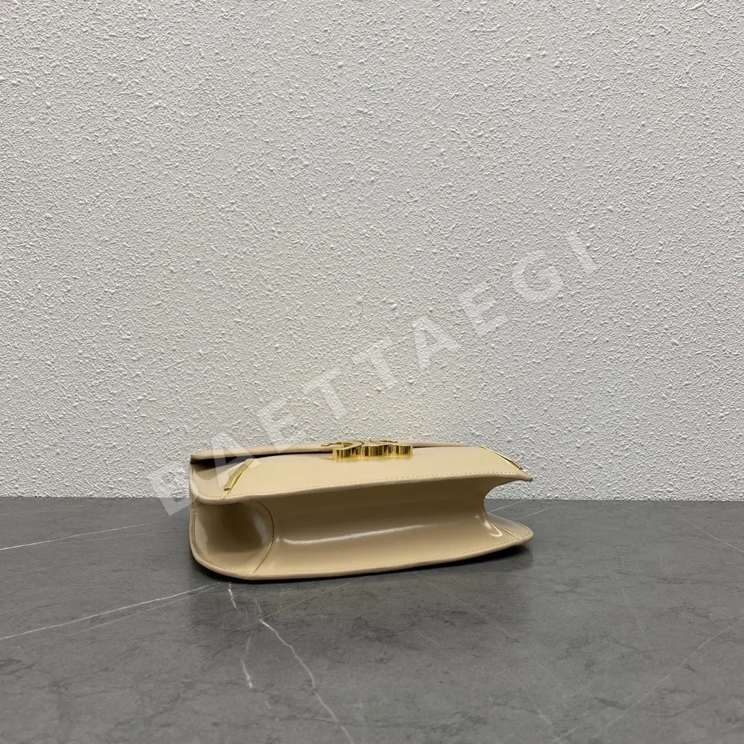 셀린느 개선문 체인 스퀘어 가방 상세 이미지 4