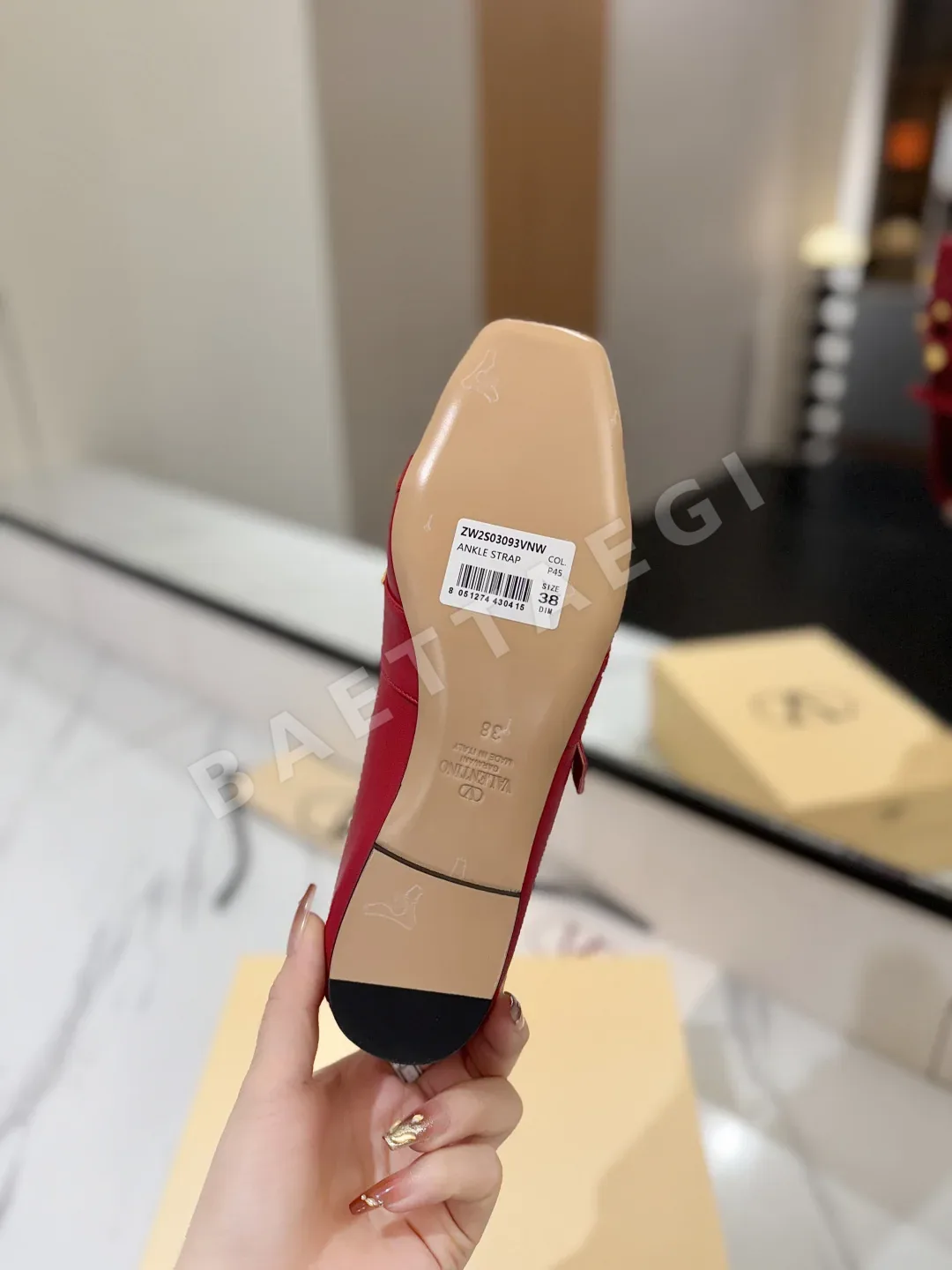 발렌티노 스터드 남성 구두 상세 이미지 9