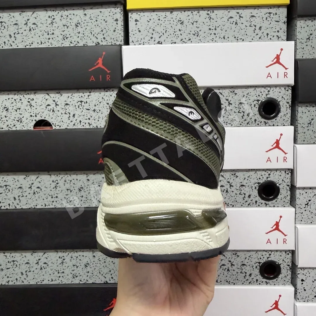 아식스 [KO] 젤 1130 1203A610-300 200553 Asics Gel-1130 Irvine Black 상세 이미지 3