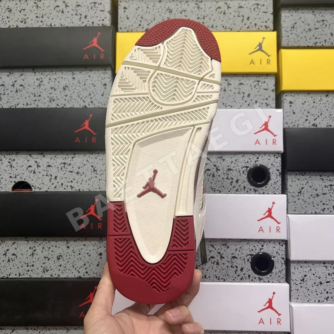 나이키 [GX] HV0823-108 201299 Nike Valentine's Day Sierra Red 상세 이미지 2