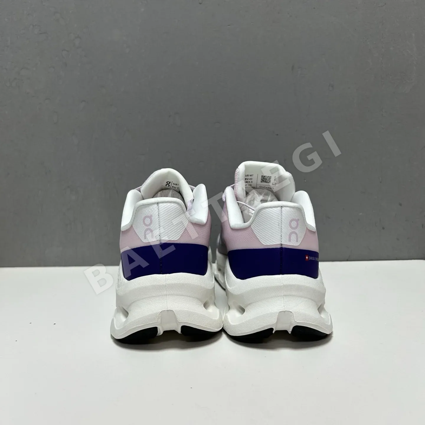 ON 신발 157691 Sneakers 상세 이미지 2