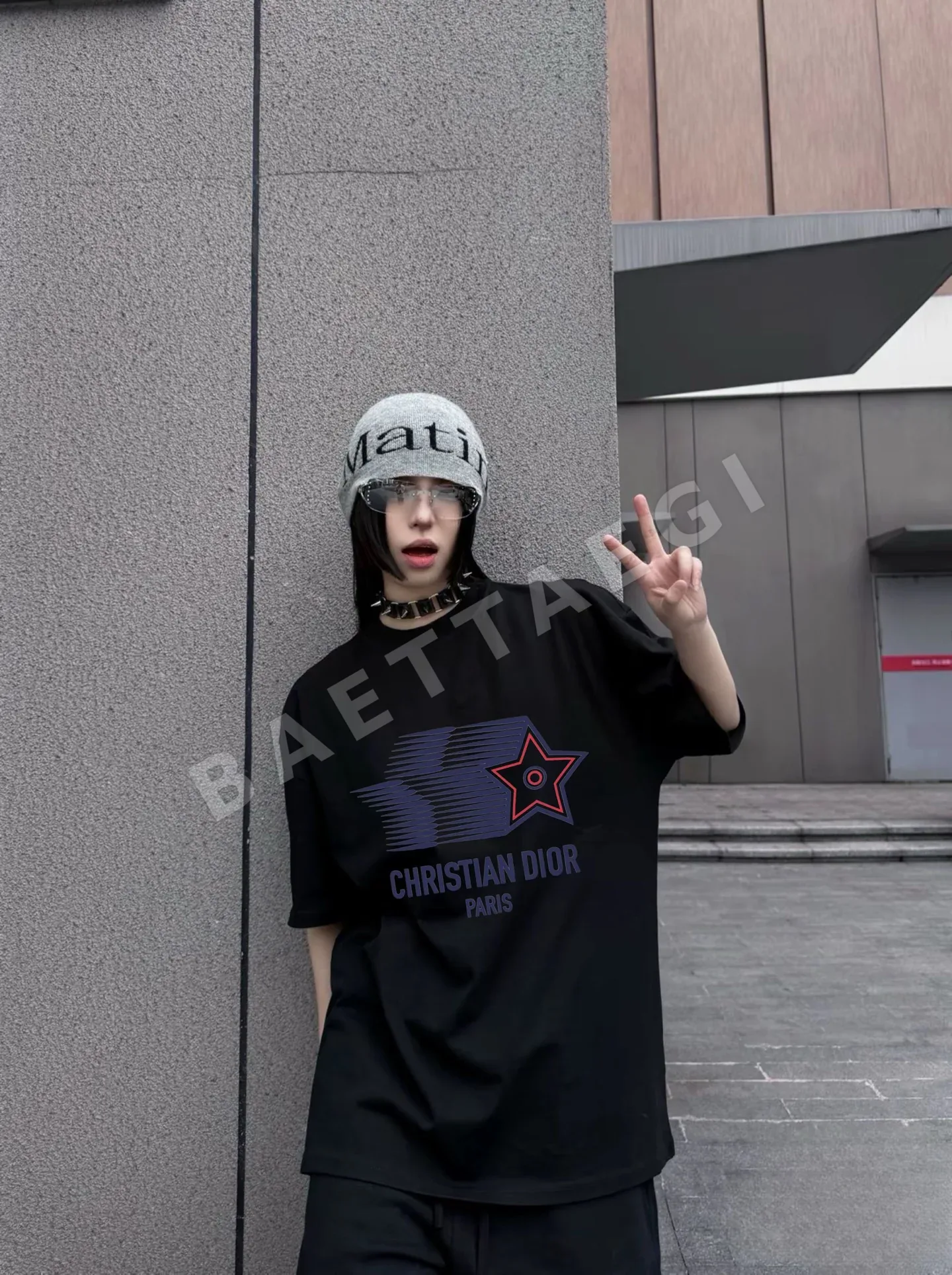 디올 오각별 무늬 여성 반팔 티셔츠 상세 이미지 2