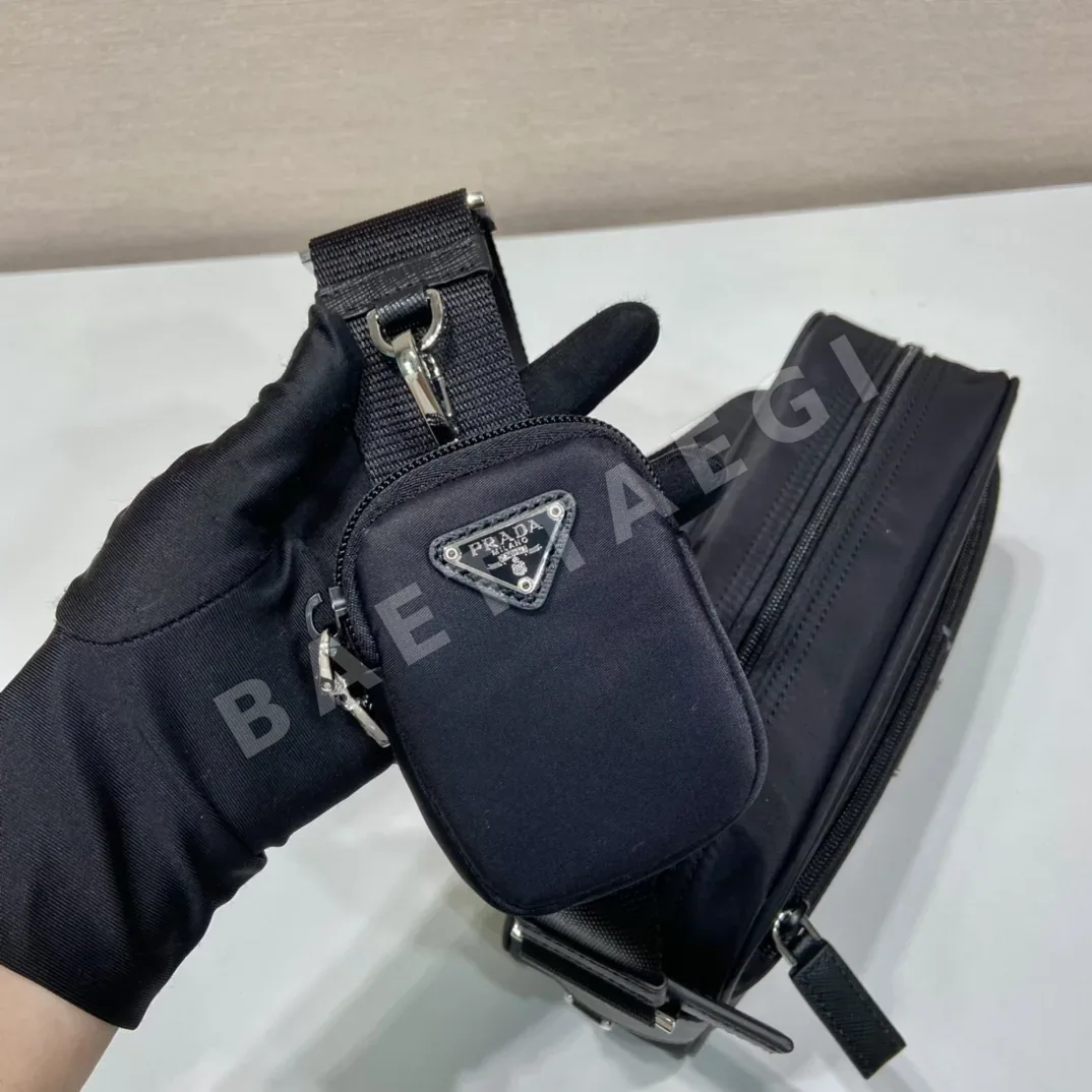 프라다 분리형 파우치 숄더백 1BC167 상세 이미지 5