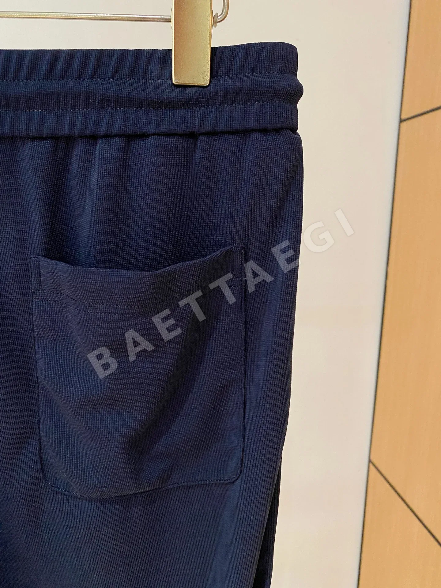 브루넬로쿠치넬리 에어리 라이스그레인 체크 린넨 남성 바지 상세 이미지 8