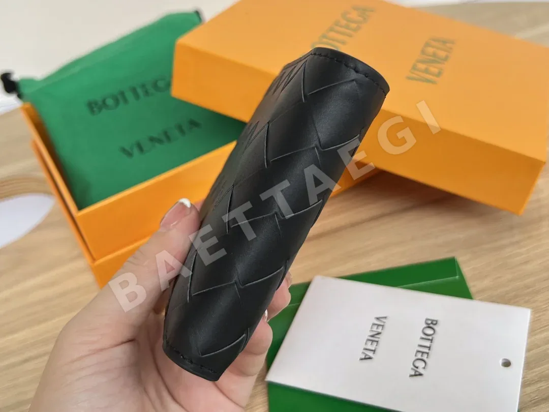 보테가베네타 미디엄 와이드 우븐 투폴드 숏 지갑 상세 이미지 8