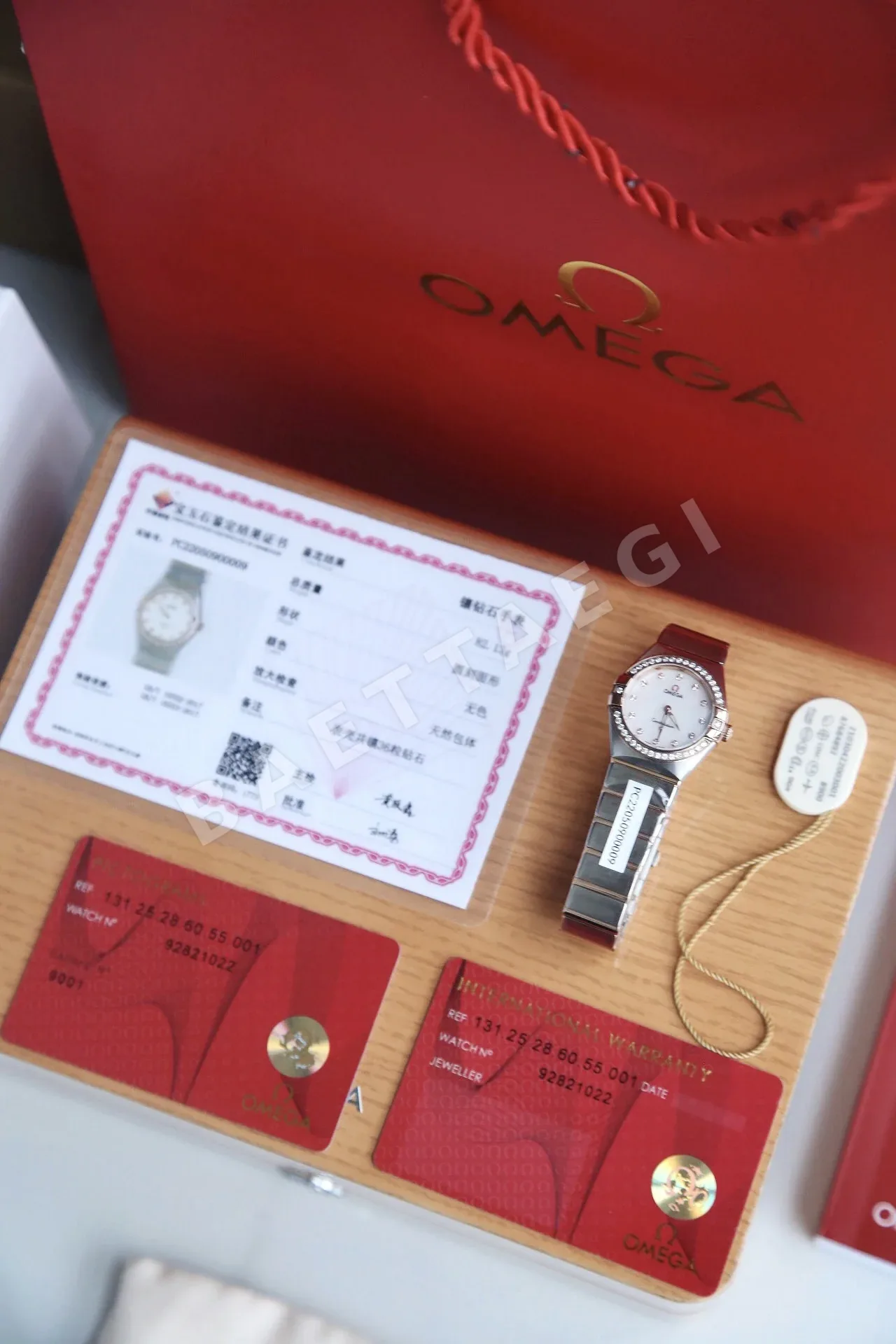 오메가 컨스텔레이션 여성 쿼츠 시계 상세 이미지 4