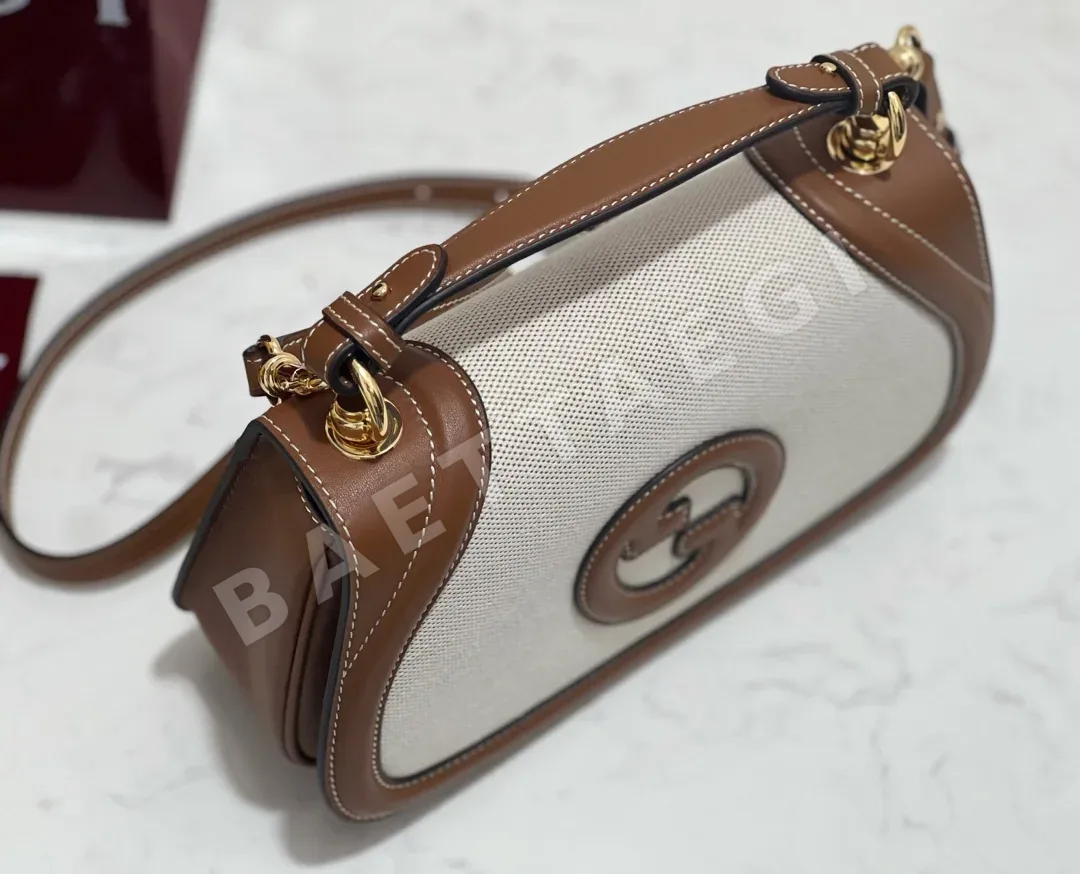 구찌 블론디 스몰 핸드백 815714 상세 이미지 8