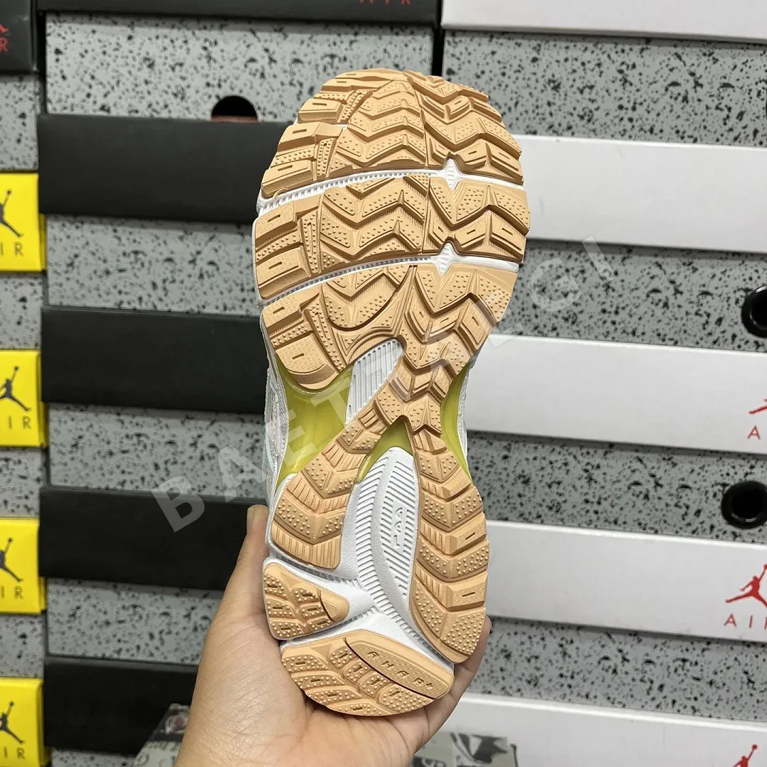 아식스 [XY] 젤 카하나 8 1012A978-020 200347 Asics Gel-Kahana 8 상세 이미지 8