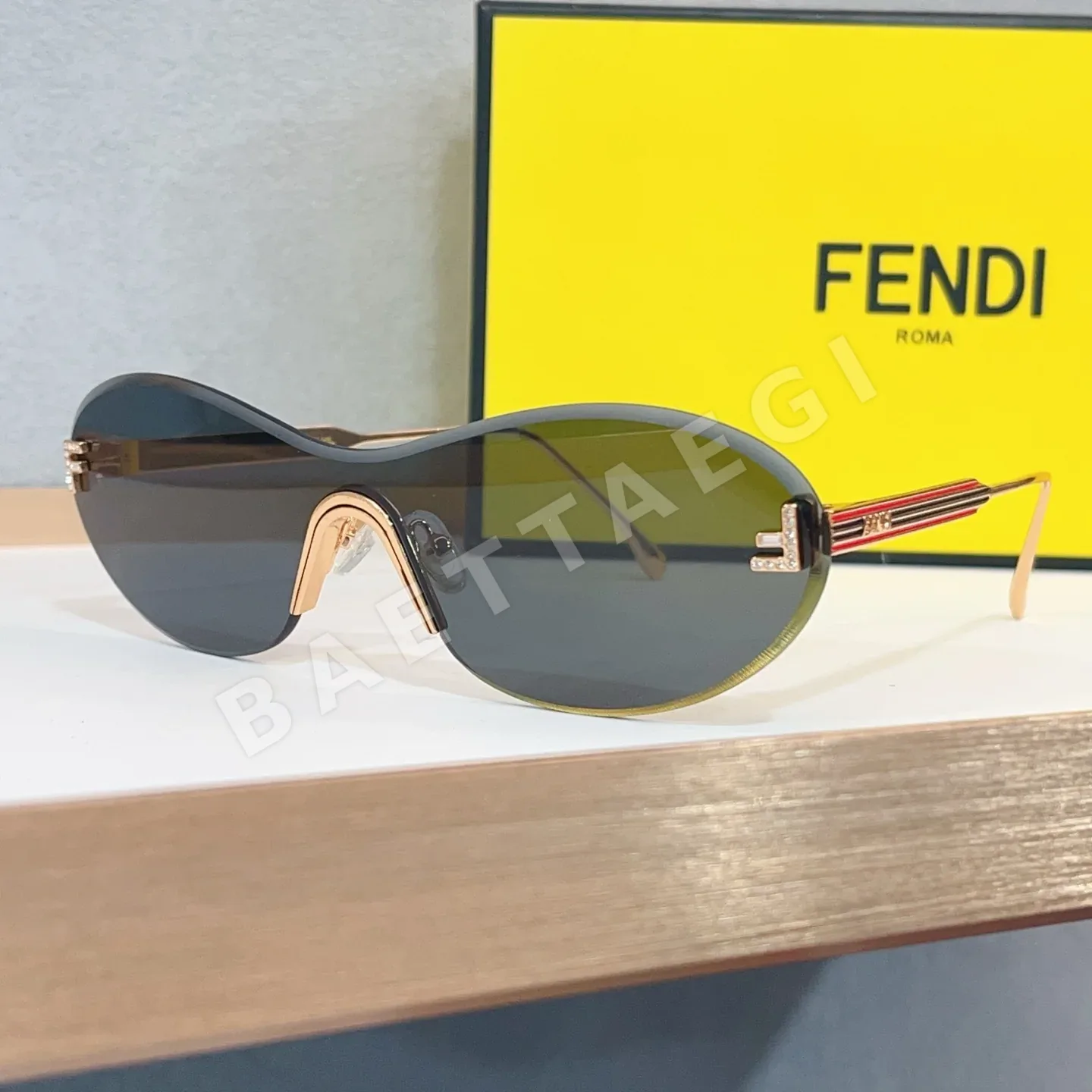 펜디 선글라스 74261 Fendi Sunglasses 상세 이미지 2